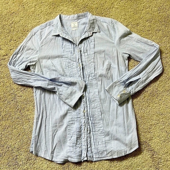 Women’s GAP blue and white striped button up shirt. Size S - Picture 1 of 4